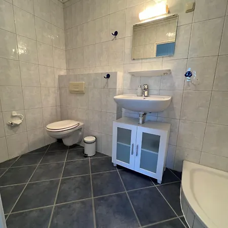 Apartment Ferienwohnung-in-strandnaehe-schwalbennest-2